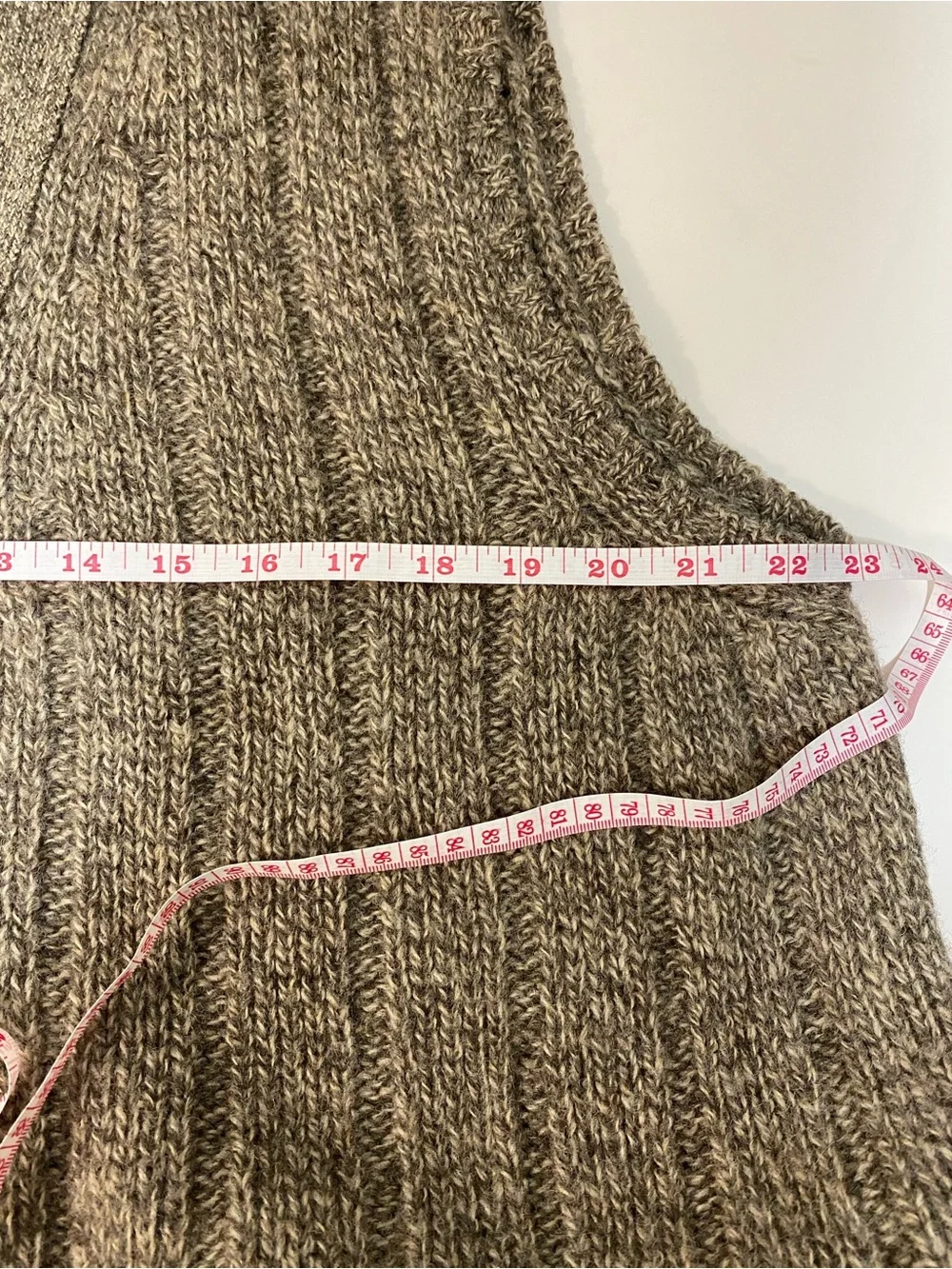 Vintage GAP 100% Shetland Wool Sweater Vest Brown Cable Knit Button Front L 167